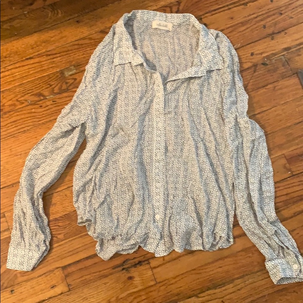 Bella Dahl button down collar blouse